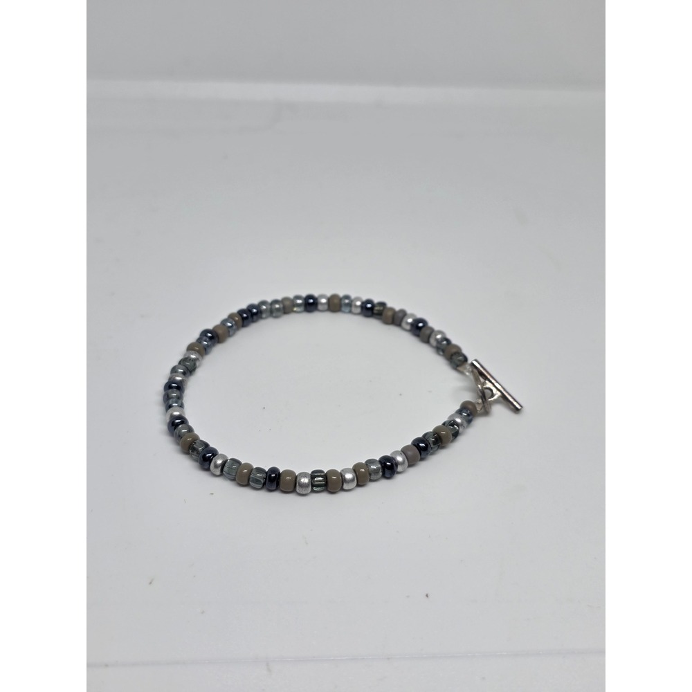 Beaded Bracelet Toggle Clasp Gray Black Silver Tone Casual Everyday